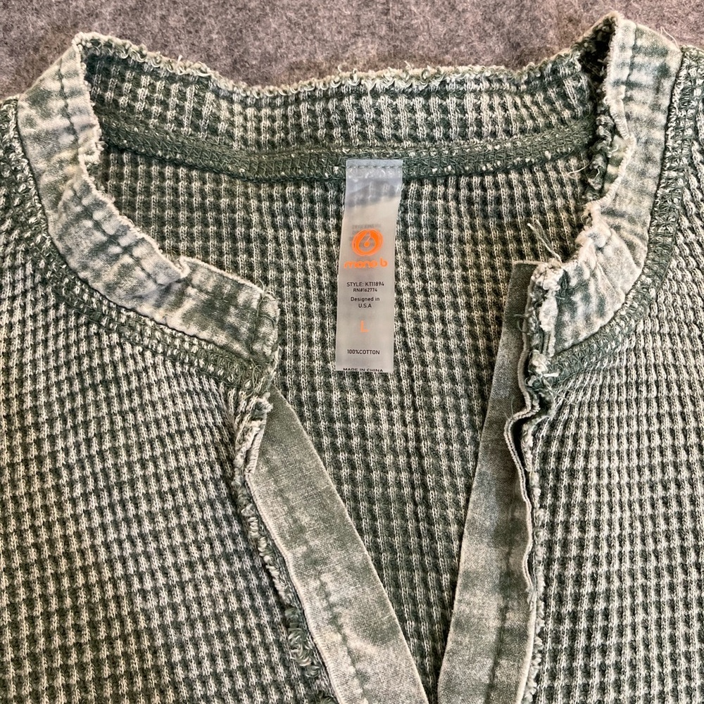 Mono‎ B Green Textured Tank Top - Picture 3 of 6